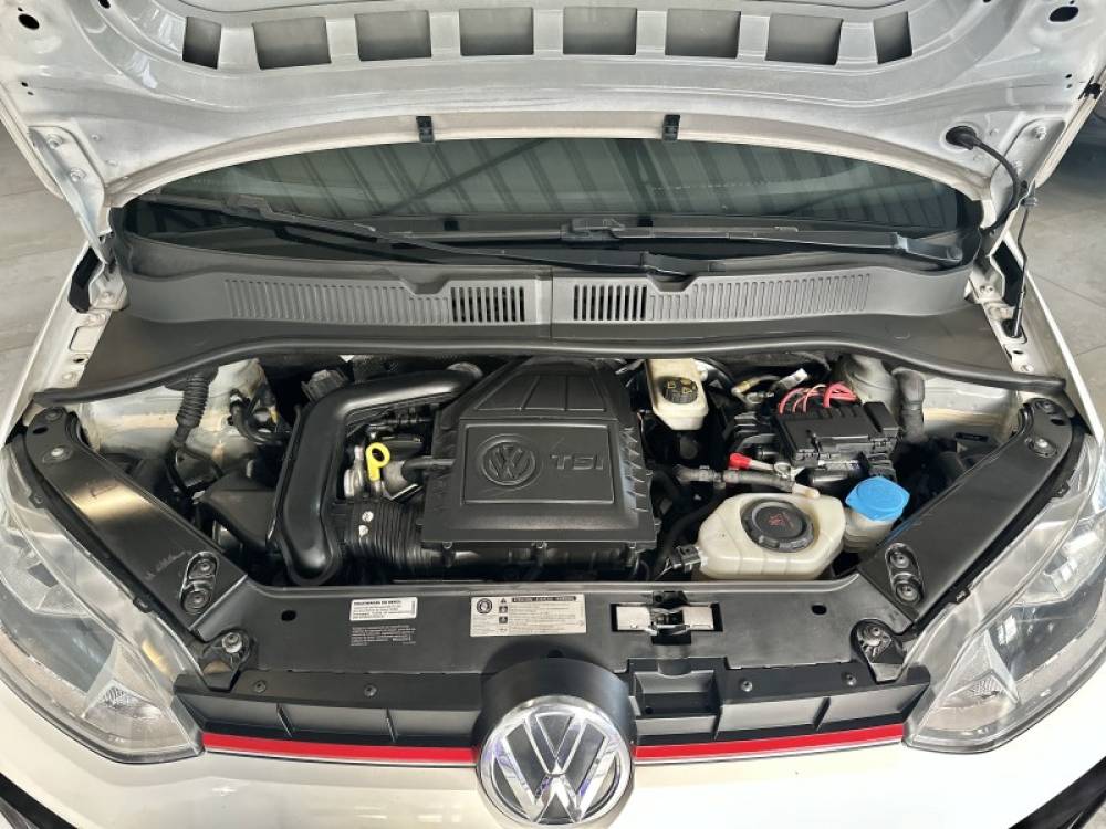 VOLKSWAGEN - UP - 2019/2019 - Branca - R$ 64.900,00