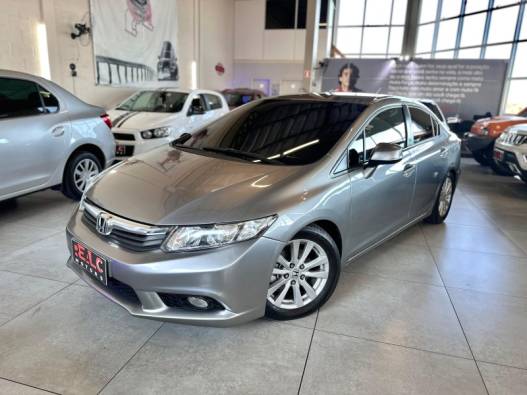 HONDA - CIVIC - 2013/2014 - Prata - R$ 69.900,00