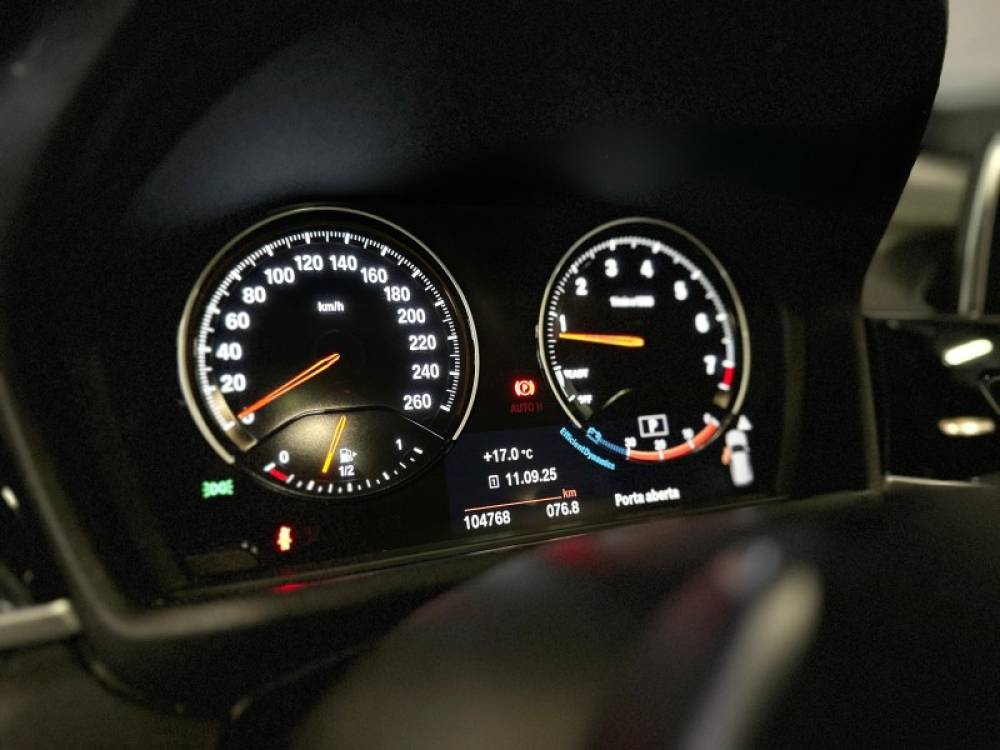 BMW - X1 - 2018/2019 - Cinza - R$ 137.900,00