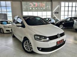 VOLKSWAGEN - FOX - 2011/2012 - Branca - R$ 40.900,00