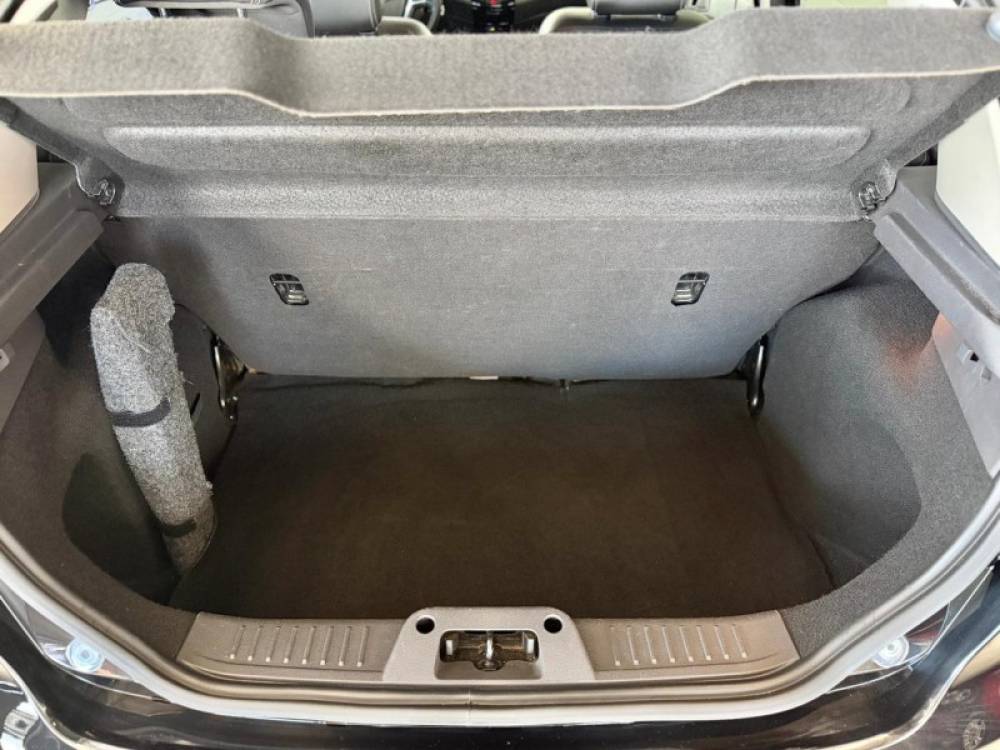 FORD - FIESTA - 2014/2014 - Preta - R$ 48.900,00