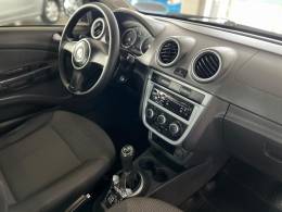 VOLKSWAGEN - GOL - 2010/2011 - Preta - R$ 30.900,00