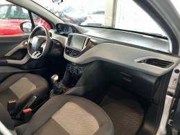 PEUGEOT - 208 - 2013/2014 - Prata - R$ 41.900,00