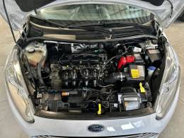 FORD - FIESTA - 2014/2014 - Branca - R$ 44.900,00