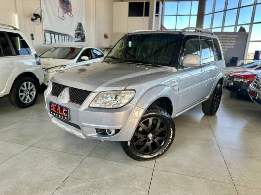 MITSUBISHI - PAJERO TR4 - 2010/2010 - Prata - R$ 59.900,00