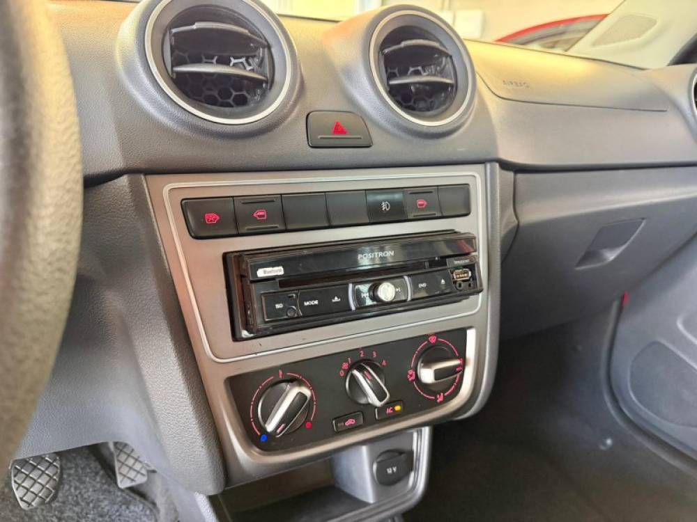 VOLKSWAGEN - GOL - 2013/2014 - Vermelha - R$ 35.900,00