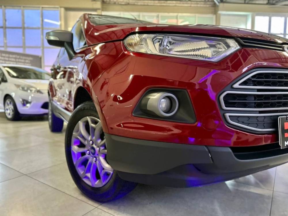 FORD - ECOSPORT - 2014/2015 - Vermelha - R$ 58.900,00