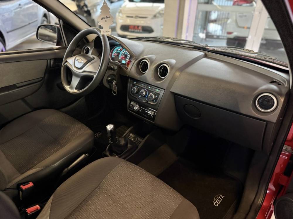CHEVROLET - CELTA - 2012/2013 - Vermelha - R$ 35.900,00