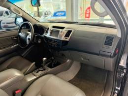 TOYOTA - HILUX - 2014/2014 - Preta - R$ 144.900,00