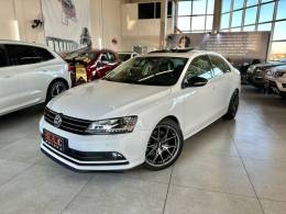 VOLKSWAGEN - JETTA - 2016/2016 - Branca - R$ 96.900,00