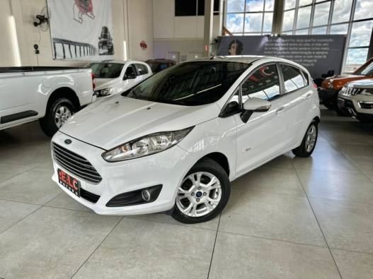 FORD - FIESTA - 2014/2015 - Branca - R$ 44.900,00