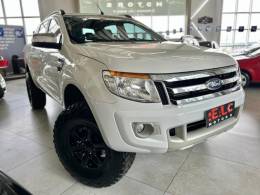 FORD - RANGER - 2014/2015 - Branca - R$ 128.900,00