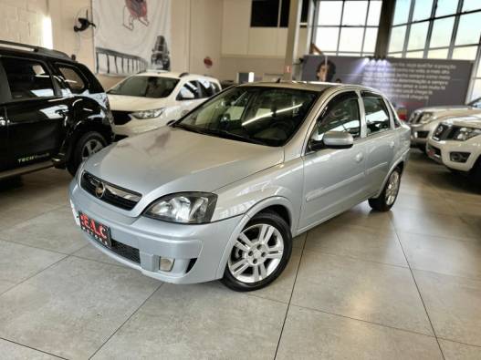 CHEVROLET - CORSA - 2008/2008 - Prata - R$ 27.900,00