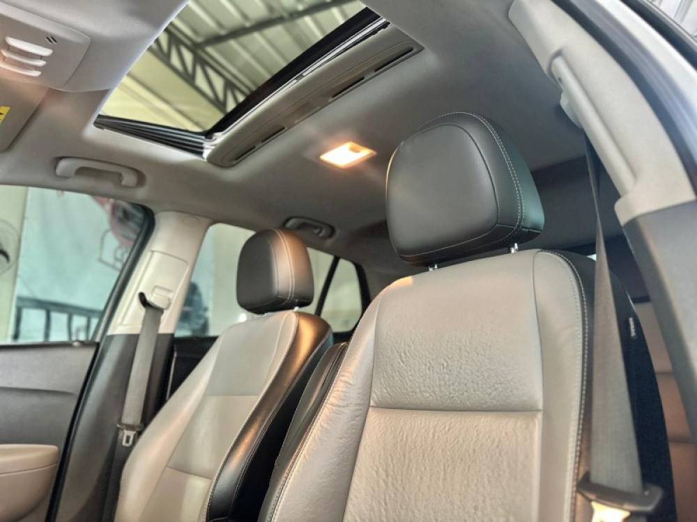 CHEVROLET - TRACKER - 2014/2015 - Branca - R$ 68.900,00