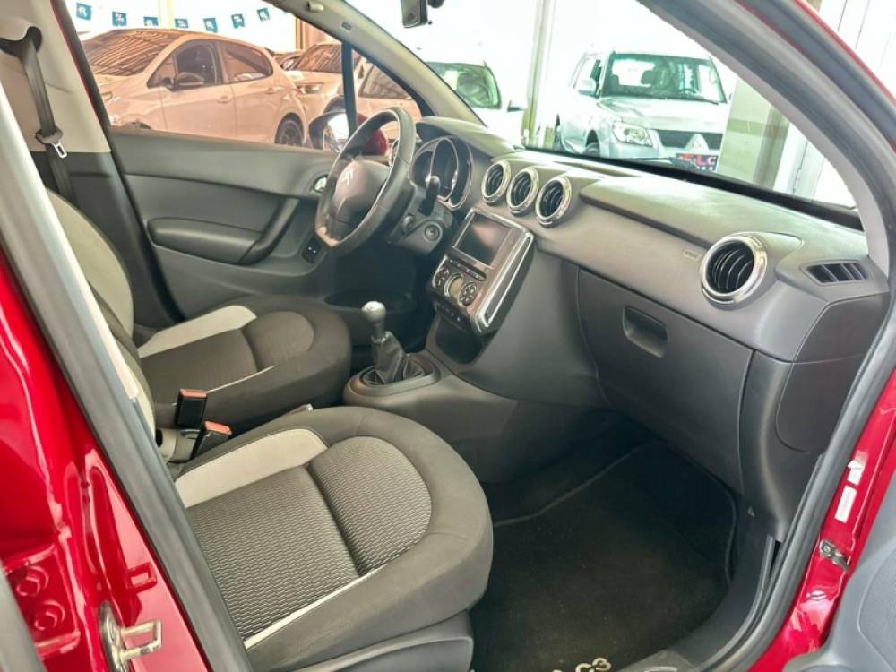 CITROËN - C3 - 2016/2017 - Vermelha - R$ 48.900,00