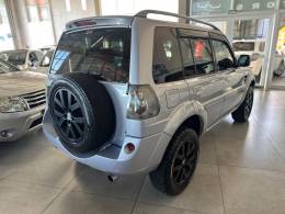 MITSUBISHI - PAJERO TR4 - 2010/2010 - Prata - R$ 59.900,00