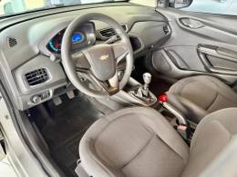 CHEVROLET - ONIX - 2014/2014 - Prata - R$ 46.900,00