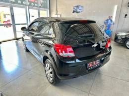 CHEVROLET - ONIX - 2014/2015 - Preta - R$ 41.900,00