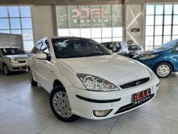 FORD - FOCUS - 2009/2009 - Branca - R$ 30.900,00