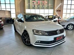 VOLKSWAGEN - JETTA - 2016/2016 - Branca - R$ 96.900,00