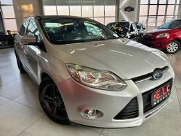 FORD - FOCUS - 2013/2014 - Prata - R$ 52.900,00