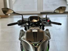 KAWASAKI - Z650 - 2023/2024 - Cinza - R$ 41.900,00