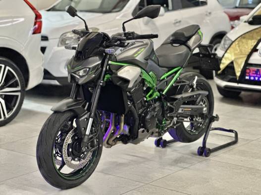 KAWASAKI - Z900 - 2025/2026 - Preta - R$ 56.900,00