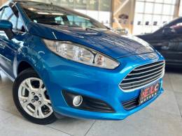 FORD - FIESTA - 2013/2014 - Azul - R$ 46.900,00