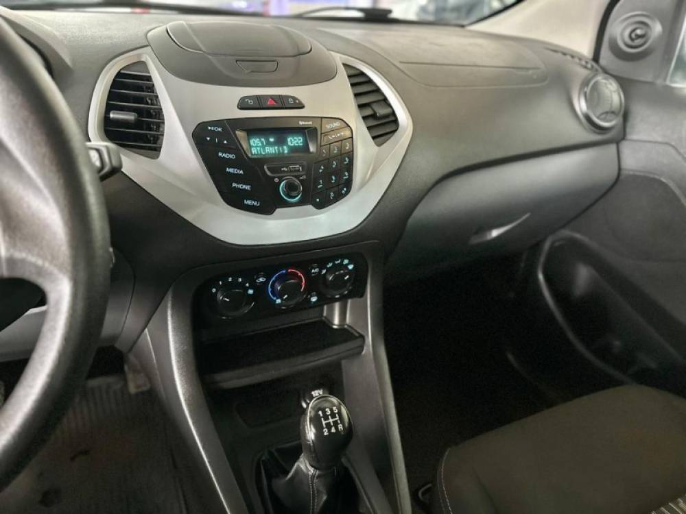 FORD - KA - 2015/2016 - Prata - R$ 42.900,00