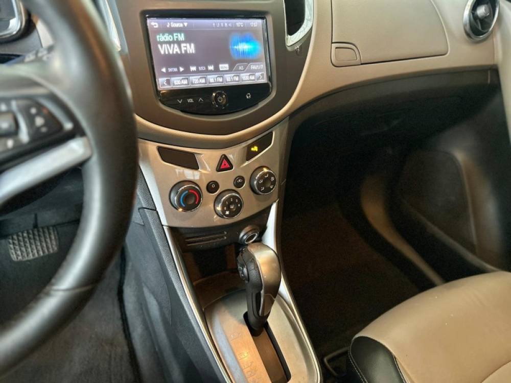 CHEVROLET - TRACKER - 2014/2015 - Branca - R$ 68.900,00