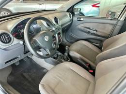 VOLKSWAGEN - VOYAGE - 2009/2010 - Prata - R$ 34.900,00