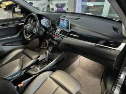 BMW - X1 - 2018/2019 - Cinza - R$ 137.900,00