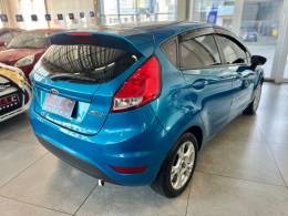 FORD - FIESTA - 2013/2014 - Azul - R$ 46.900,00