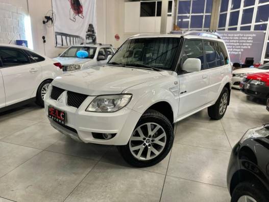 MITSUBISHI - PAJERO TR4 - 2012/2013 - Branca - R$ 64.900,00