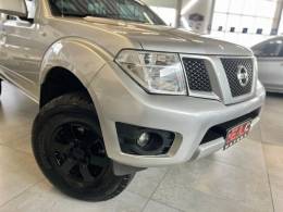 NISSAN - FRONTIER - 2014/2015 - Prata - R$ 103.900,00