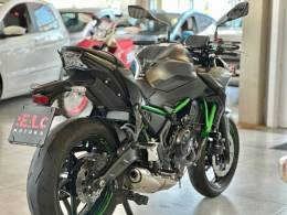 KAWASAKI - Z650 - 2023/2024 - Cinza - R$ 41.900,00