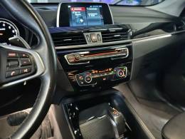 BMW - X1 - 2018/2019 - Cinza - R$ 137.900,00