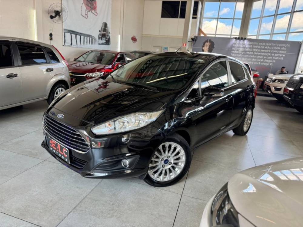 FORD - FIESTA - 2014/2014 - Preta - R$ 48.900,00