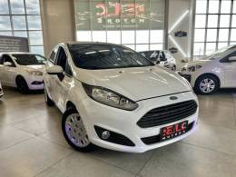 FORD - FIESTA - 2013/2014 - Branca - R$ 43.900,00