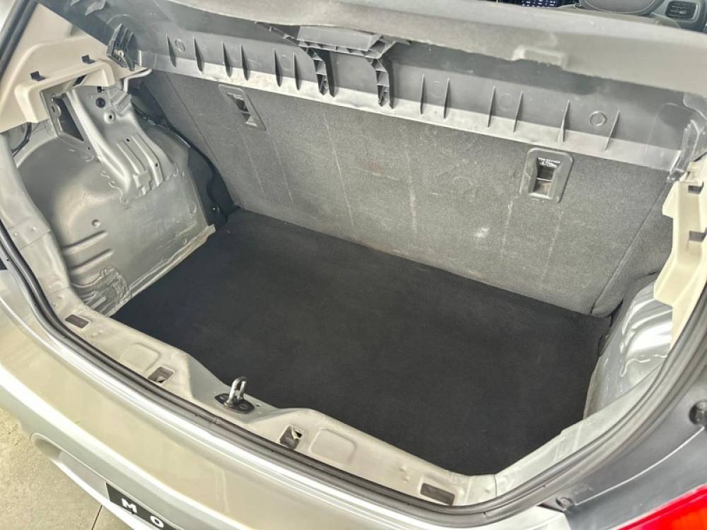 CHEVROLET - ONIX - 2020/2020 - Prata - R$ 52.900,00