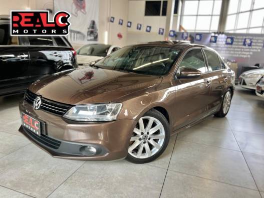 VOLKSWAGEN - JETTA - 2014/2014 - Marrom - R$ 78.900,00