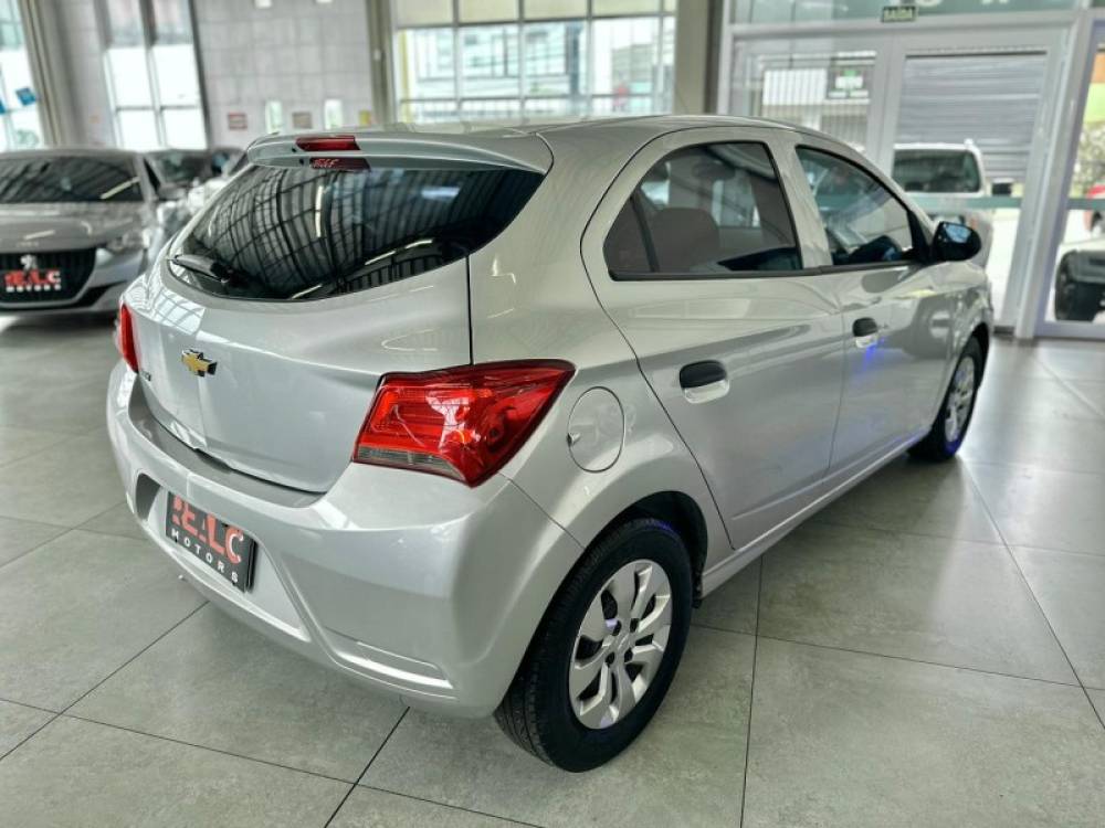CHEVROLET - ONIX - 2020/2020 - Prata - R$ 52.900,00
