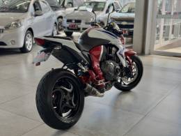 HONDA - CB 1000R - 2015/2015 - Vermelha - R$ 53.900,00