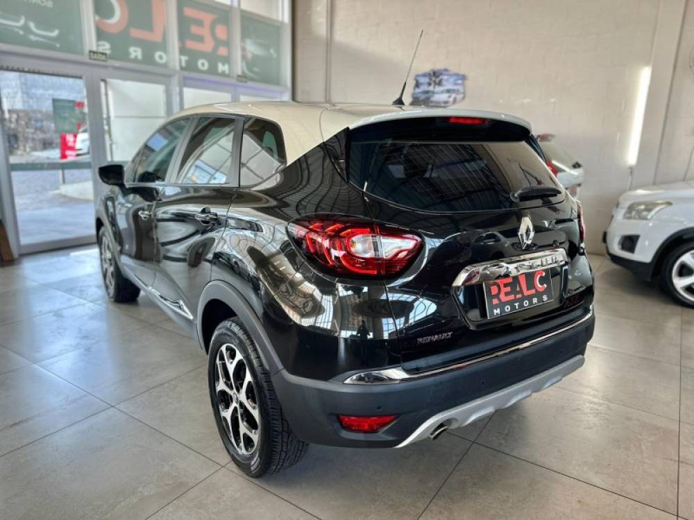 RENAULT - CAPTUR - 2018/2018 - Preta - R$ 74.900,00