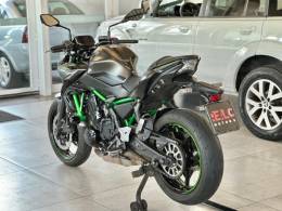 KAWASAKI - Z650 - 2023/2024 - Cinza - R$ 41.900,00