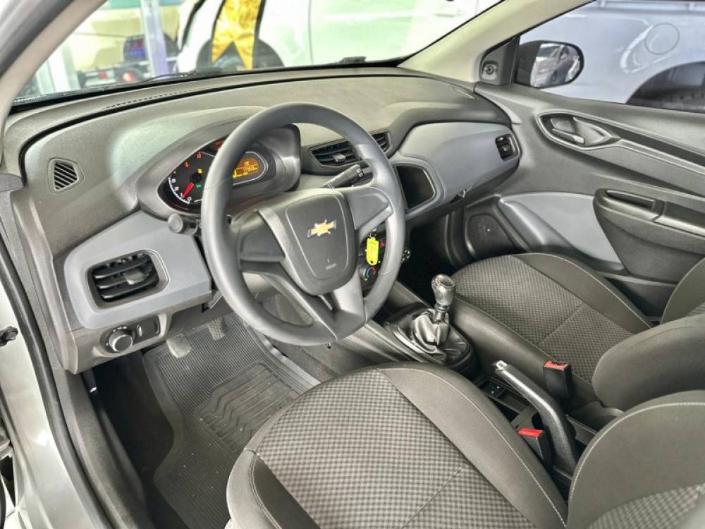 CHEVROLET - ONIX - 2020/2020 - Prata - R$ 52.900,00