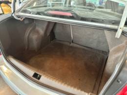 CHEVROLET - COBALT - 2012/2012 - Branca - R$ 39.900,00