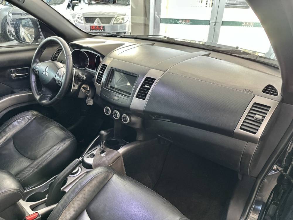 MITSUBISHI - OUTLANDER - 2009/2010 - Preta - R$ 54.900,00