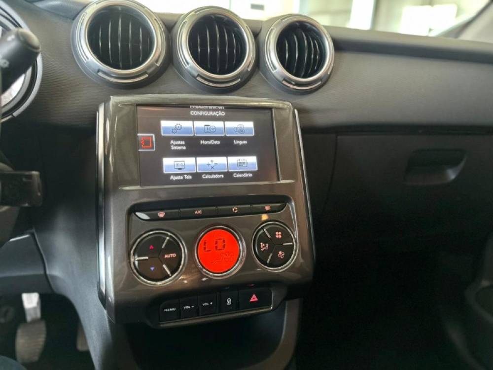 CITROËN - C3 - 2016/2017 - Vermelha - R$ 48.900,00