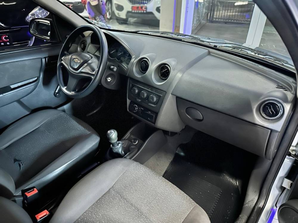 CHEVROLET - CELTA - 2011/2012 - Prata - R$ 25.900,00